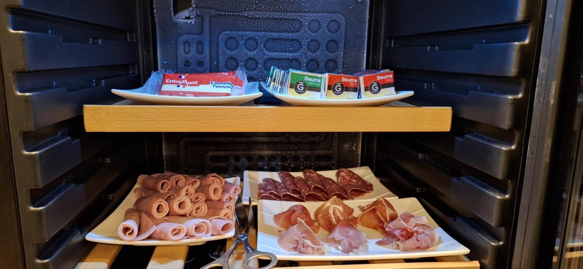 Hotel- Restaurant Le Saint Quentin 외부 사진